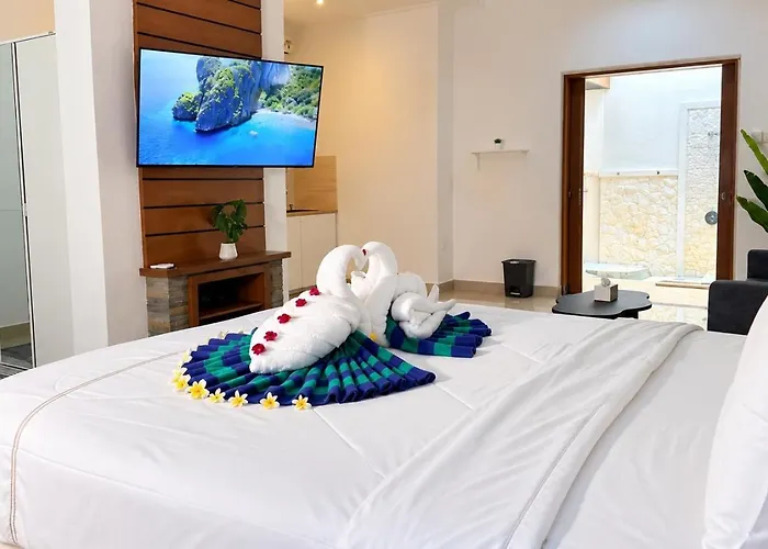 Acqua Seminyak Villa Legian